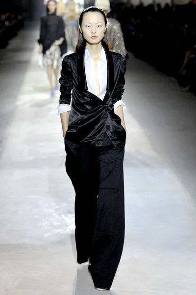 Look 57